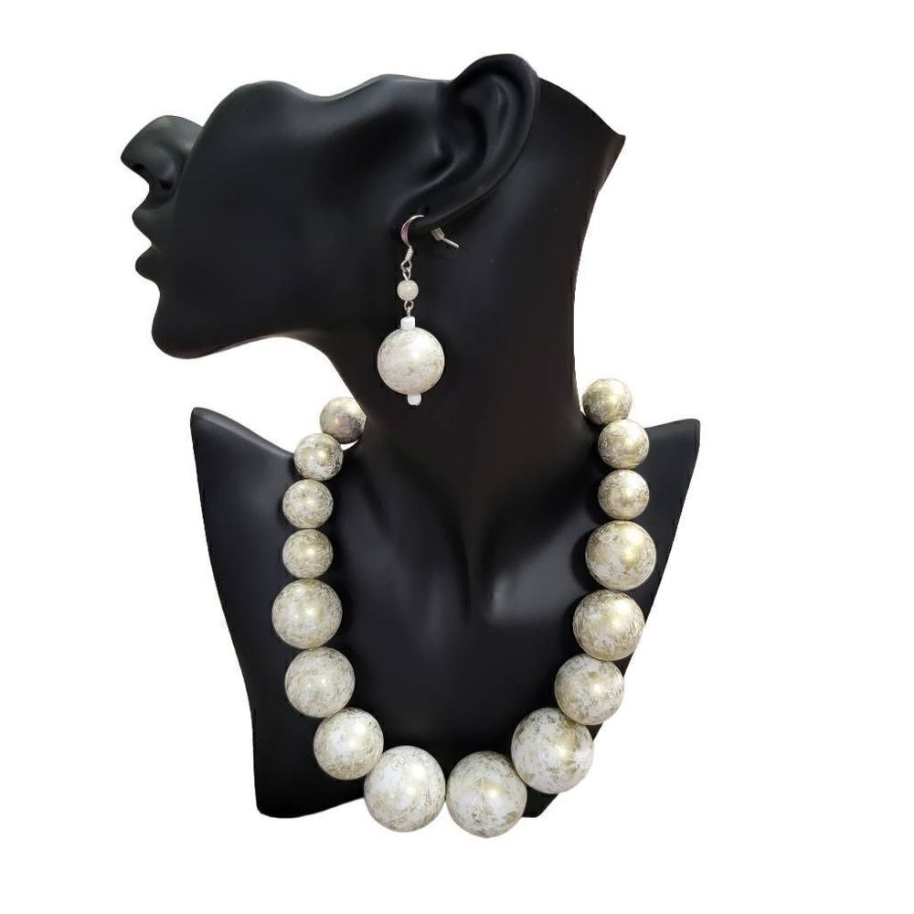Beaded Necklace set‎ - Picture 2 of 5